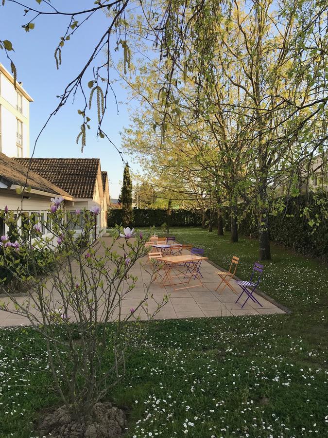 Hotel Ibis Budget Nantes Ouest Atlantis Couëron Exterior foto